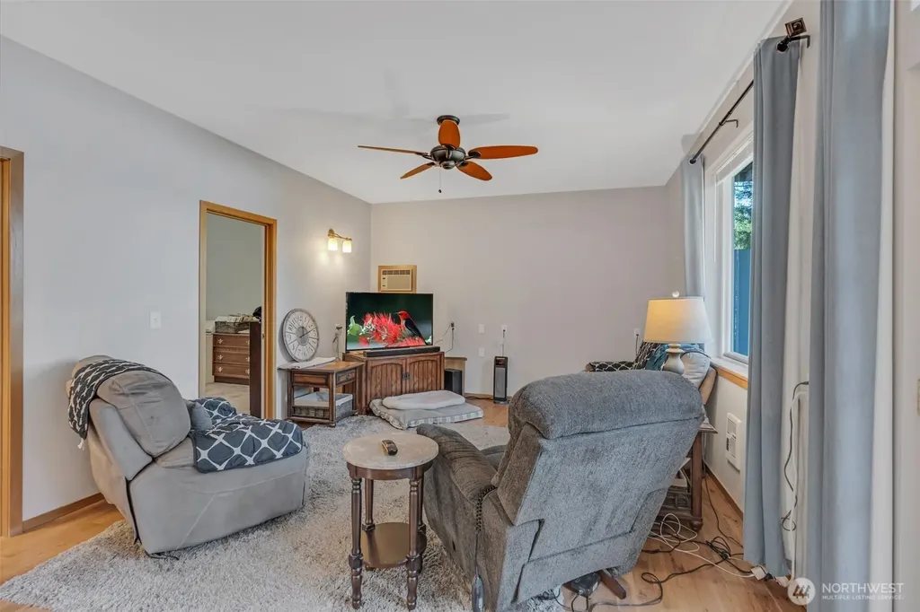 2681 E Timberlake West Drive Shelton WA 98584
