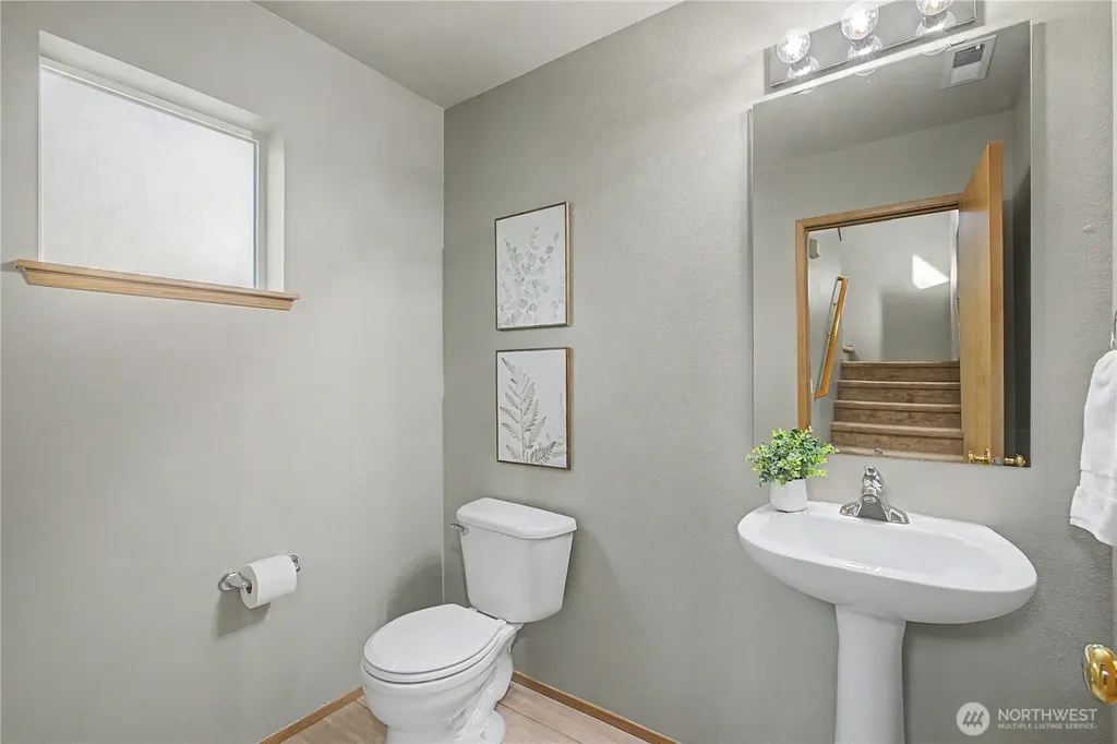 1775 Cadborough Lane Dupont WA 98327