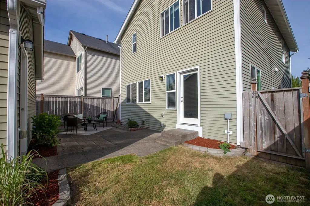 1775 Cadborough Lane Dupont WA 98327