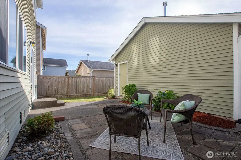 1775 Cadborough Lane Dupont WA 98327