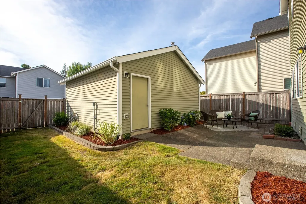 1775 Cadborough Lane Dupont WA 98327
