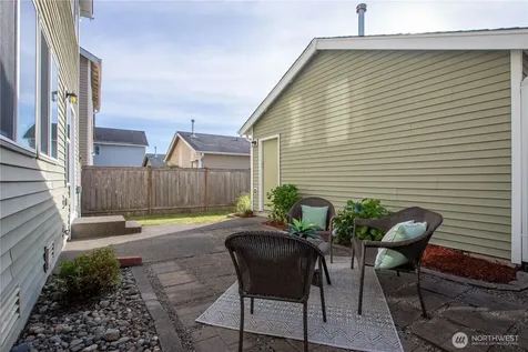 1775 Cadborough Lane Dupont WA 98327