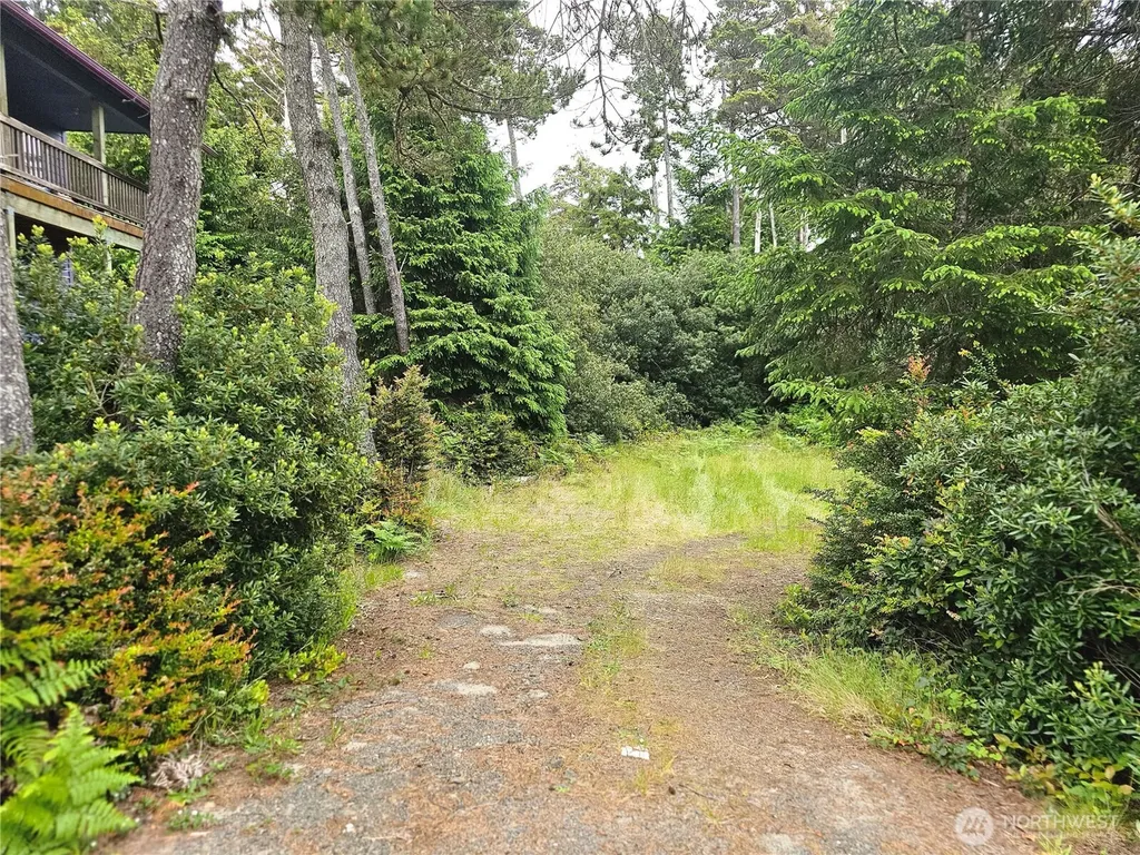 30808 J Place Ocean Park WA 98640