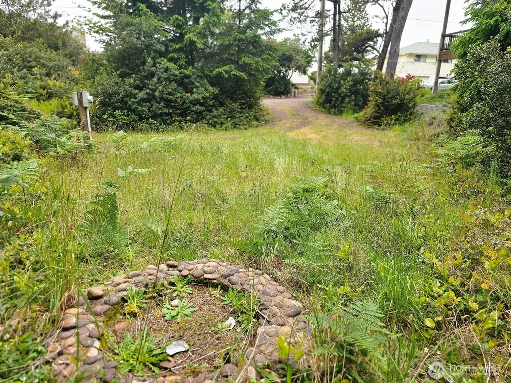 30808 J Place Ocean Park WA 98640