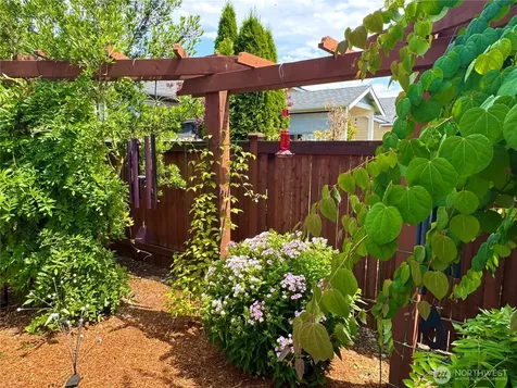4010 Mclaughlin Road Mount Vernon WA 98273