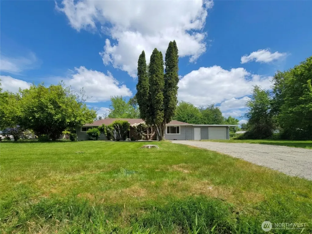 11801 28th Avenue E Tacoma WA 98445