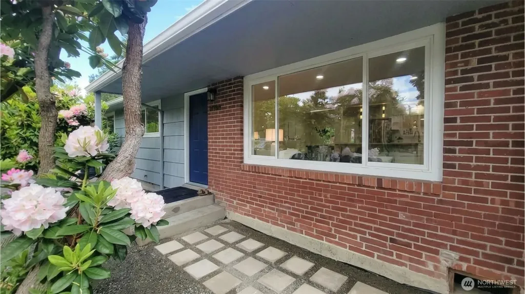 11801 28th Avenue E Tacoma WA 98445