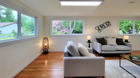 11801 28th Avenue E Tacoma WA 98445