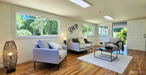 11801 28th Avenue E Tacoma WA 98445