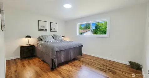 11801 28th Avenue E Tacoma WA 98445