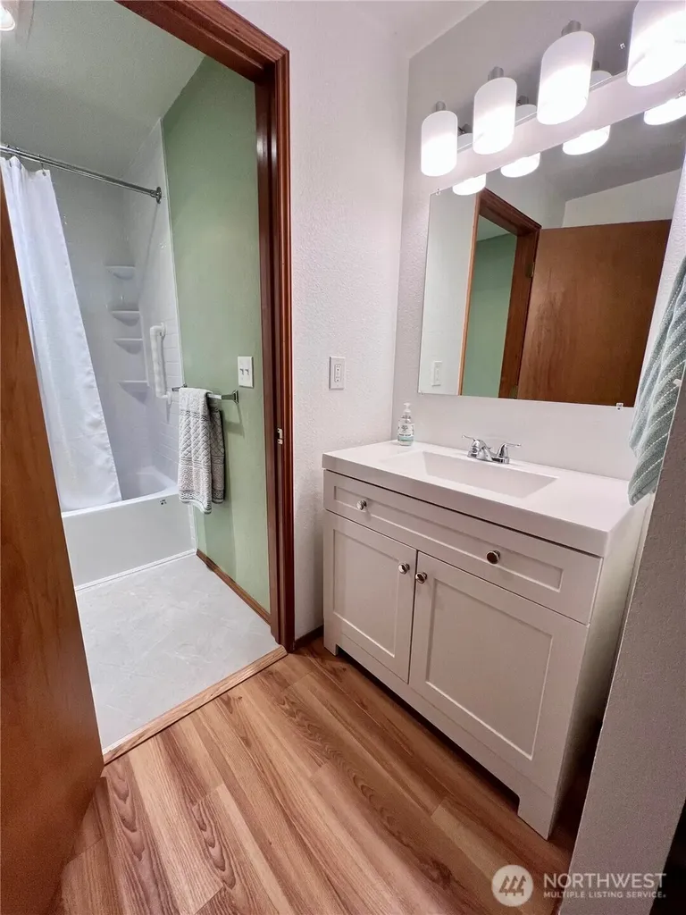 1736 Island Drive NW Olympia WA 98502
