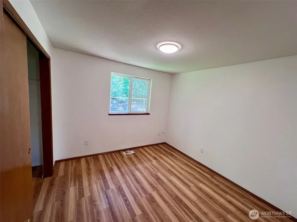1736 Island Drive NW Olympia WA 98502