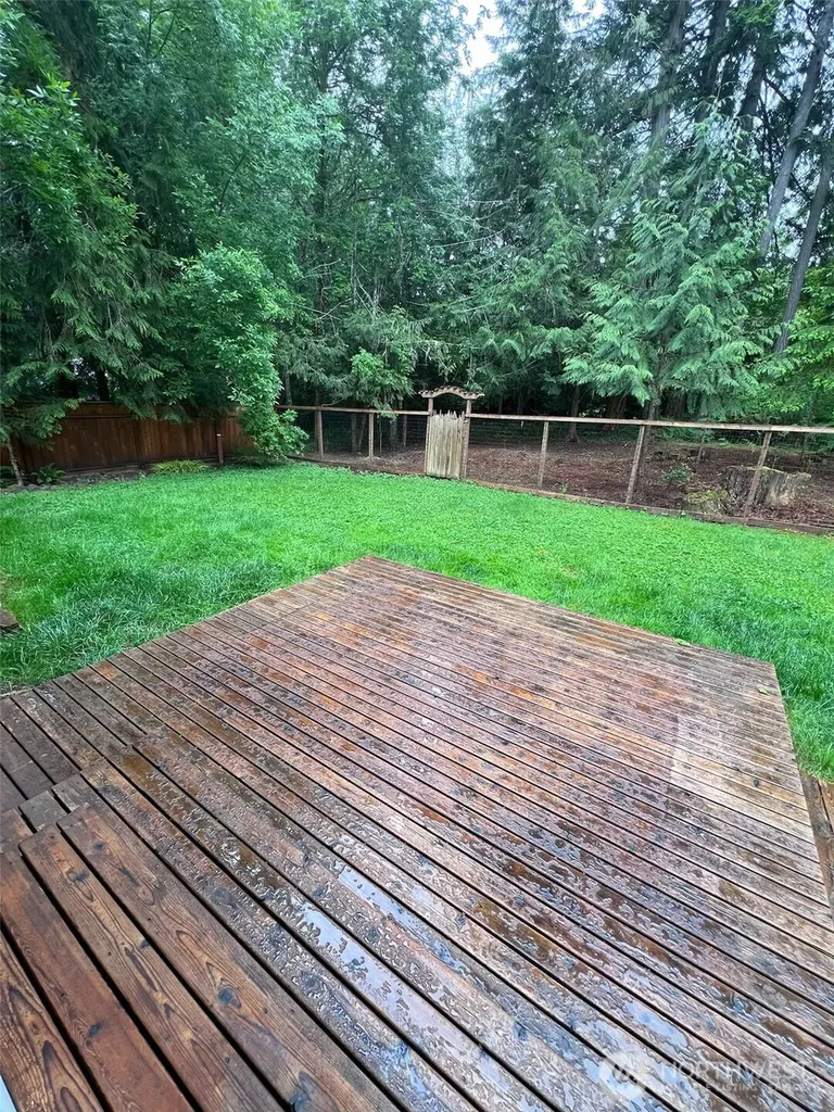 1736 Island Drive NW Olympia WA 98502
