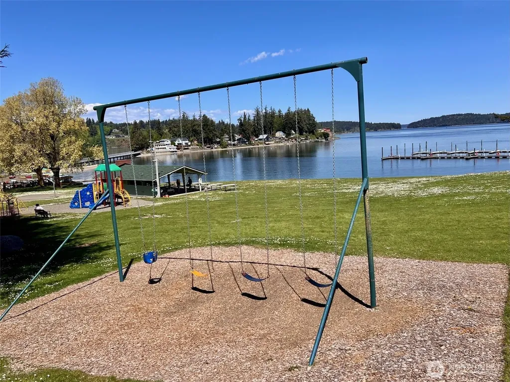 1736 Island Drive NW Olympia WA 98502