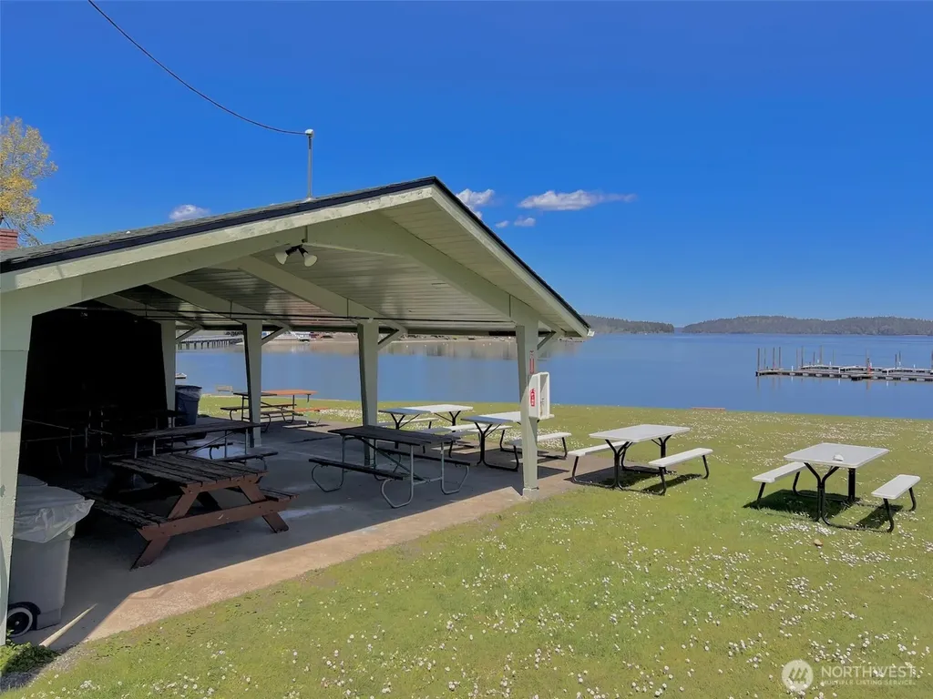 1736 Island Drive NW Olympia WA 98502