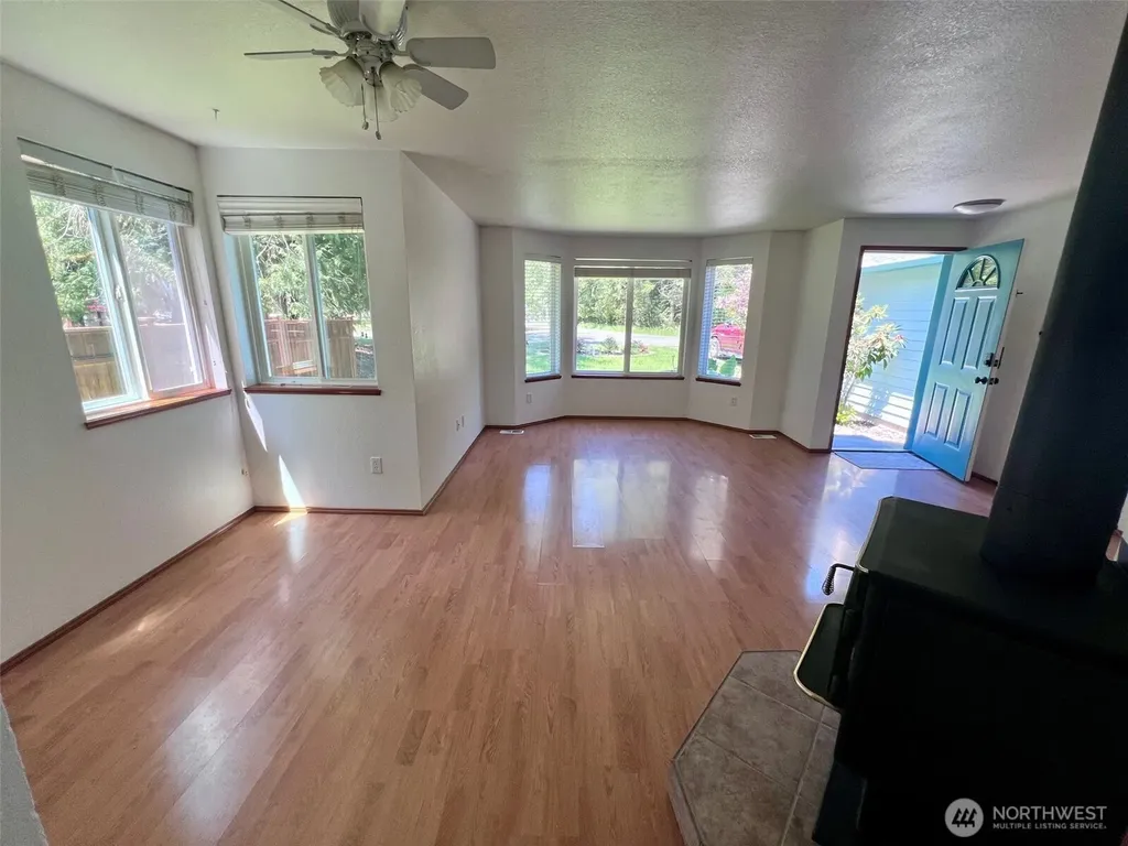 1736 Island Drive NW Olympia WA 98502