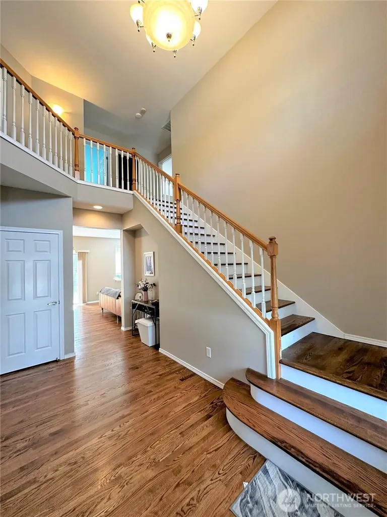 20431 SE 261st Place Covington WA 98042
