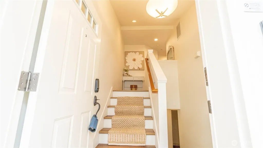 2107 Tacoma Court Tacoma WA 98405