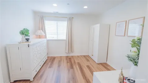 2107 Tacoma Court Tacoma WA 98405