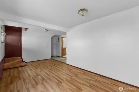 31 N Colony Surf Drive Lilliwaup WA 98555