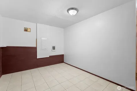 31 N Colony Surf Drive Lilliwaup WA 98555