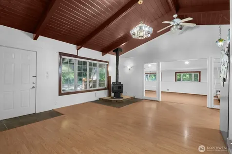 31 N Colony Surf Drive Lilliwaup WA 98555