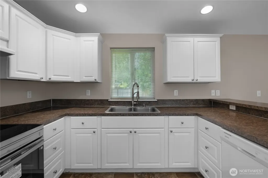 9725 Channel Drive NW Olympia WA 98502