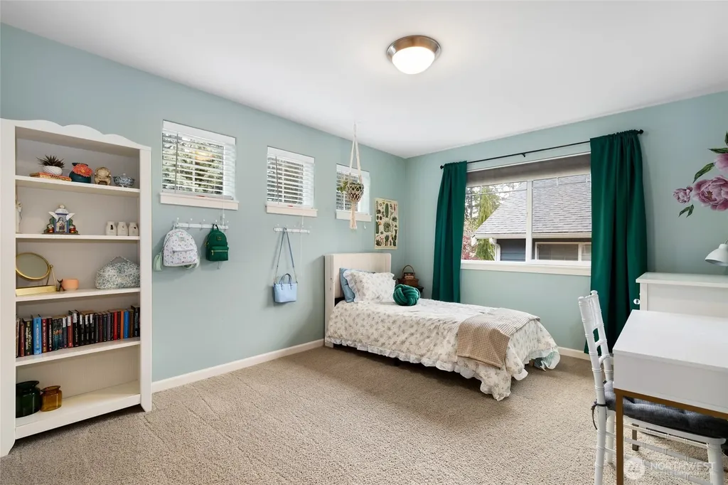 9204 234th Place SW Edmonds WA 98020