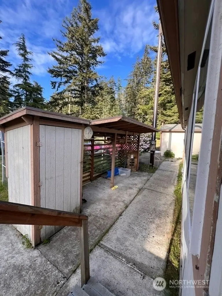 3688 Smugglers Cove Road Greenbank WA 98253
