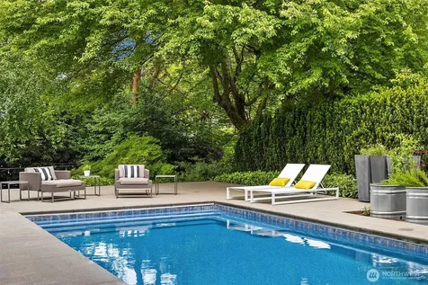 1520 38th Avenue E Seattle WA 98112
