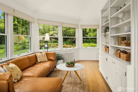 1520 38th Avenue E Seattle WA 98112