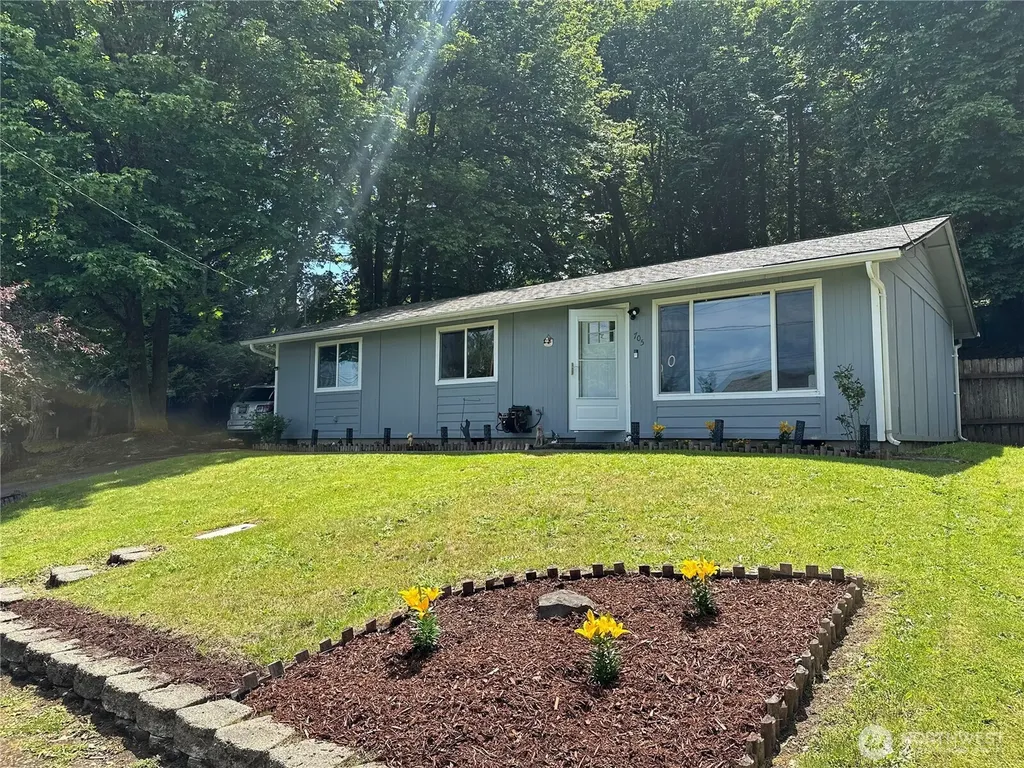 705 Grandview Avenue Shelton WA 98584