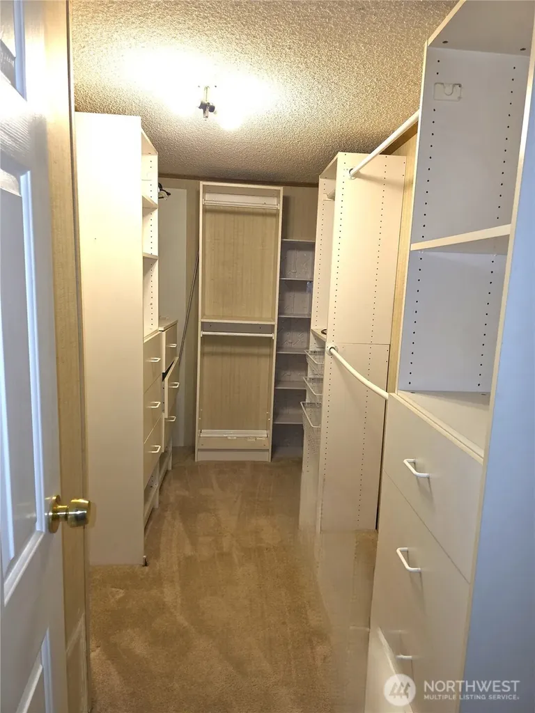 2421 S 370th Place Federal Way WA 98003