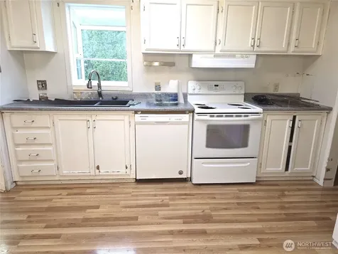 2421 S 370th Place Federal Way WA 98003