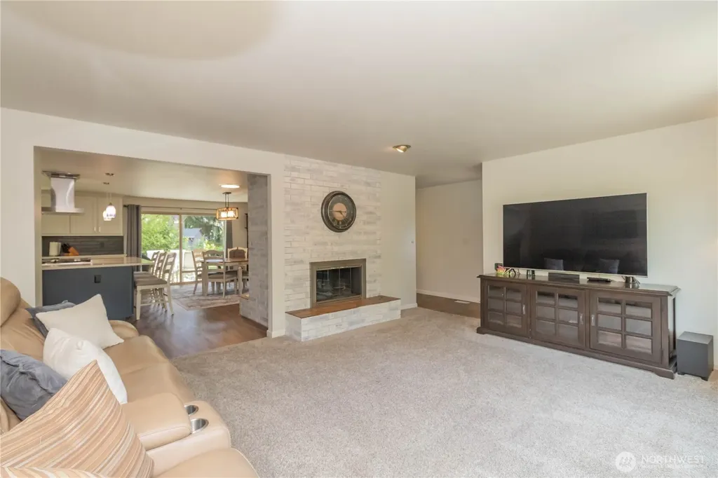11215 SE 284th Street Auburn WA 98092