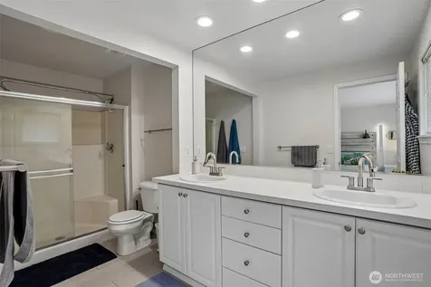 3723 NE 6th Street Renton WA 98056