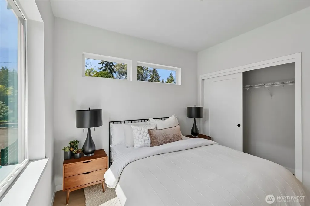 7324 7th Place SW Seattle WA 98106