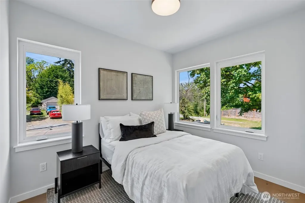 7324 7th Place SW Seattle WA 98106