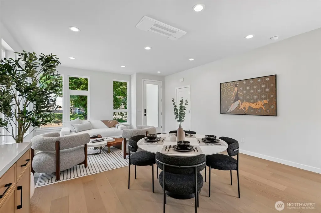 7324 7th Place SW Seattle WA 98106