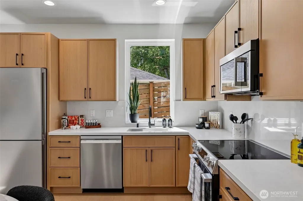 7324 7th Place SW Seattle WA 98106