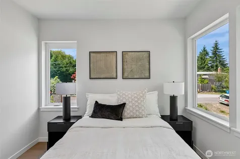 7324 7th Place SW Seattle WA 98106