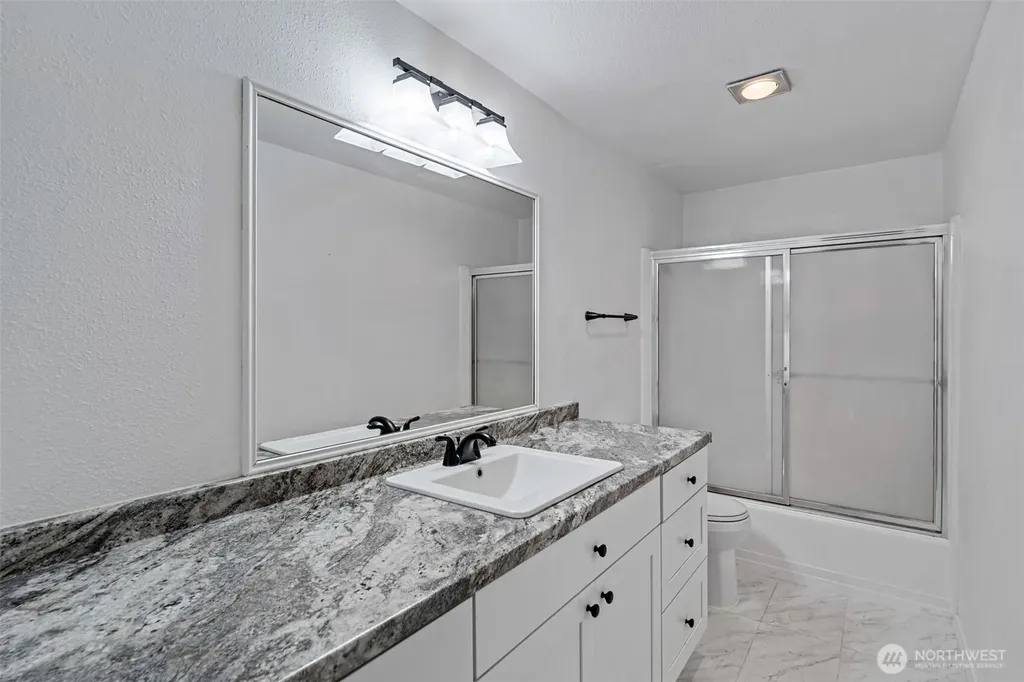 7501 Ruby Drive SW Lakewood WA 98498