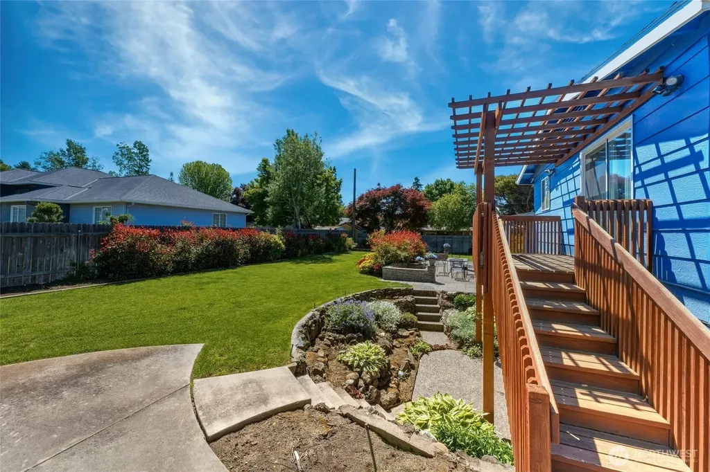 1933 Scarpelli Street Walla Walla WA 99362
