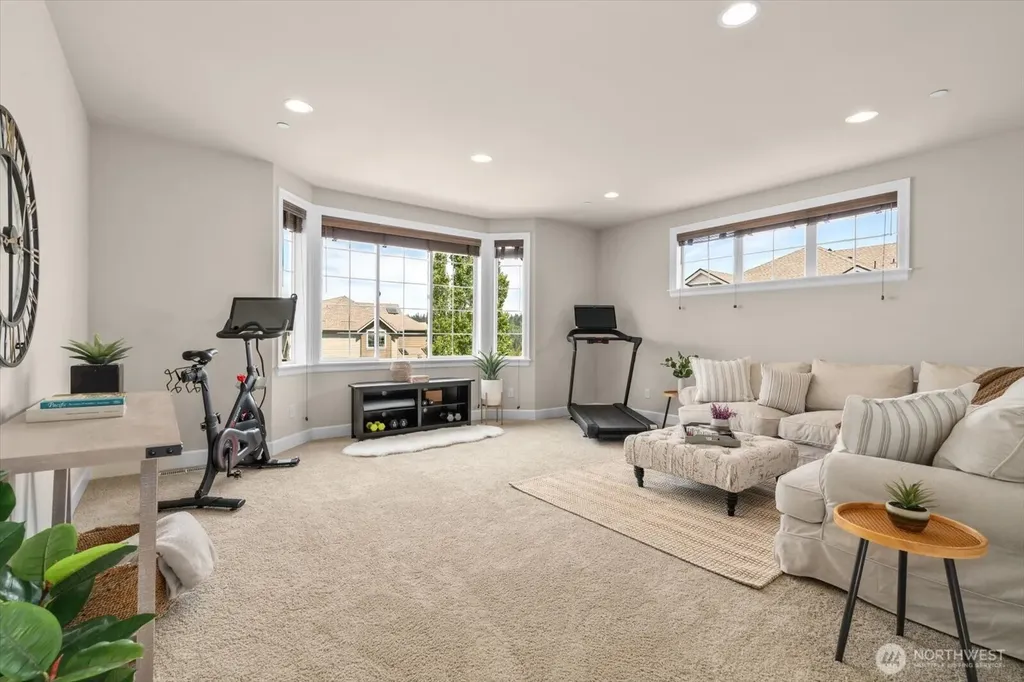 21355 NE 2nd Court Sammamish WA 98074