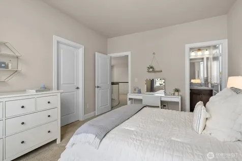 21355 NE 2nd Court Sammamish WA 98074