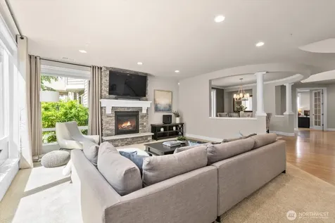 21355 NE 2nd Court Sammamish WA 98074