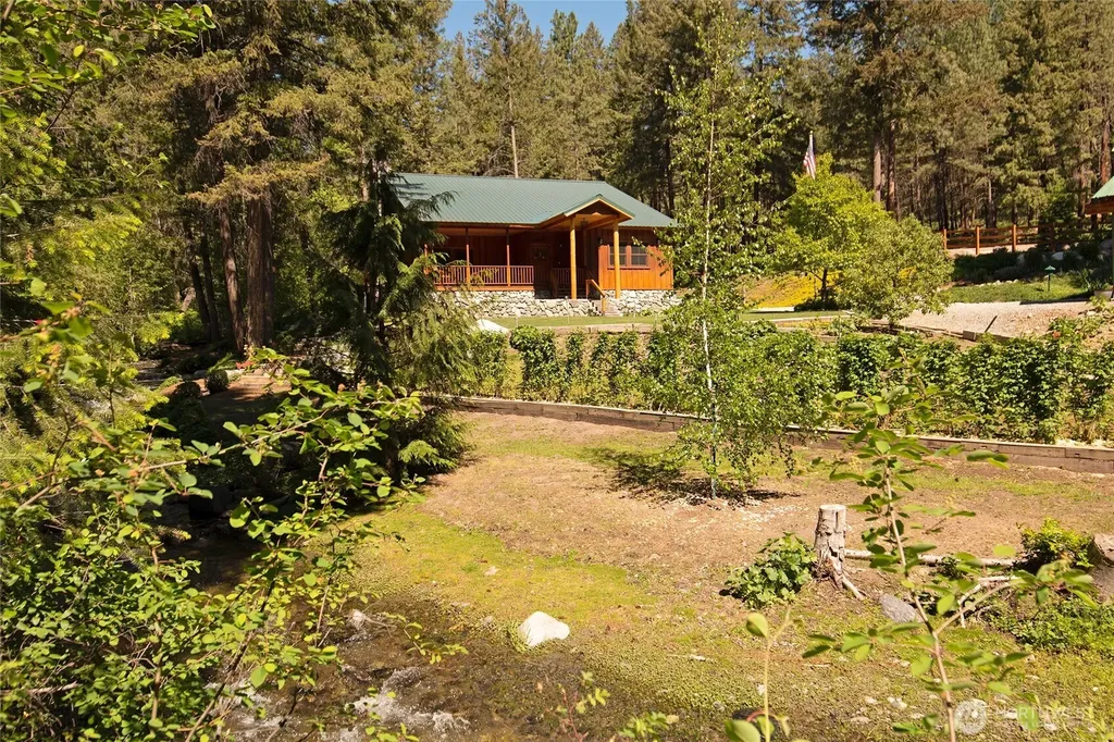 201 Libby Creek Road Carlton WA 98814