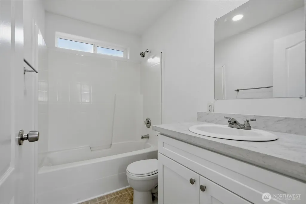 12730 15th Ave W Everett WA 98204