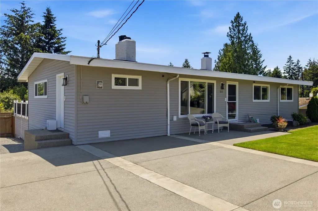 511 S 196th Street Des Moines WA 98148