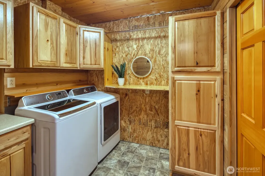 6069 Watauga Beach Drive E Port Orchard WA 98366